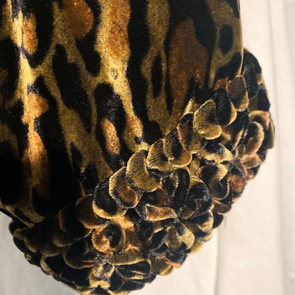 VINTAGE 1940’s Style Leopard Velvet Dressing Gown / Jacket - Picture 5 of 6